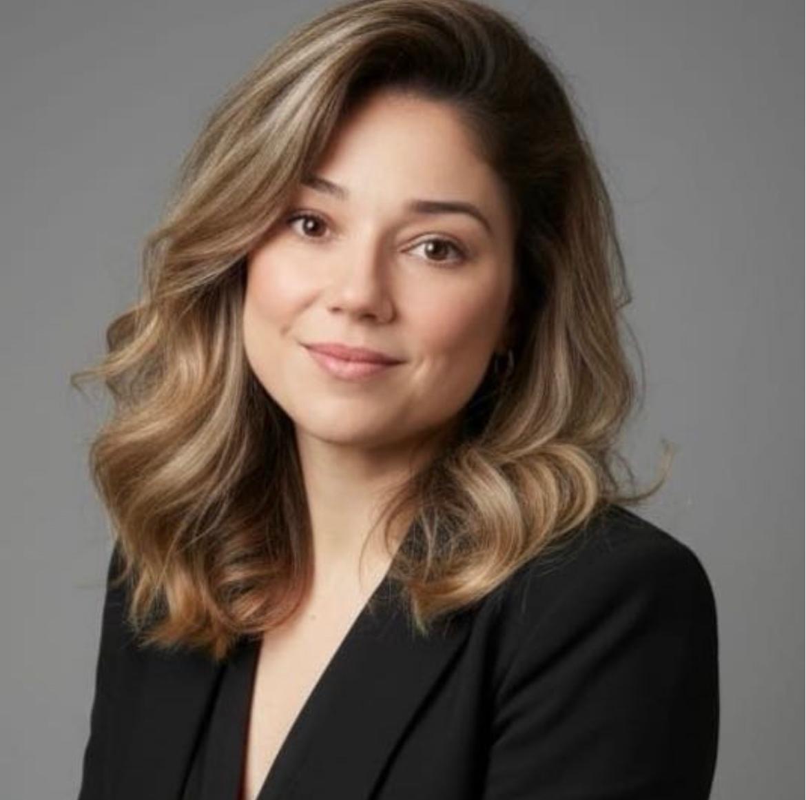 Dra. Vanessa Fernandes de Oliveira